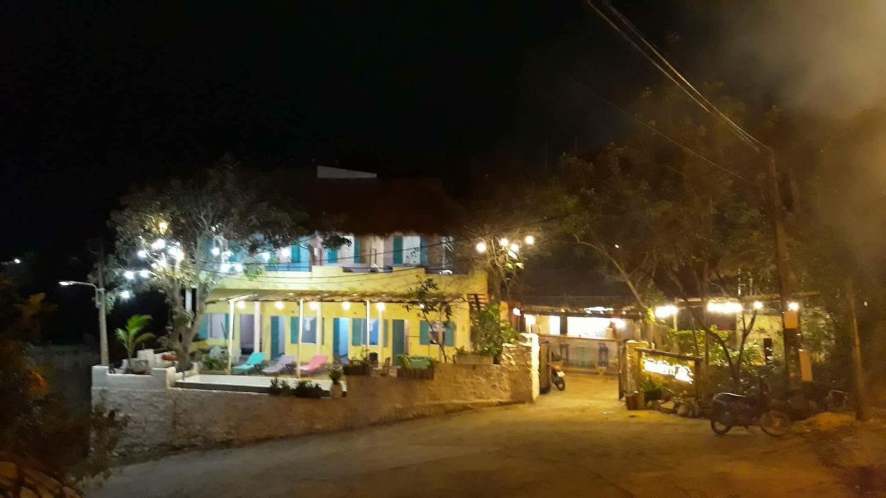 Confetti House Hotel Quy Nhon Exterior photo
