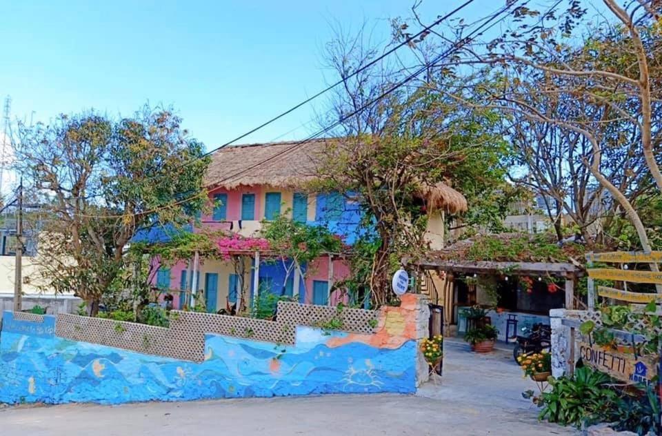 Confetti House Hotel Quy Nhon Exterior photo